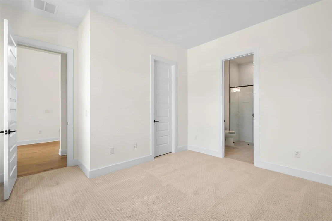 Photo of 1813 Lucera BND