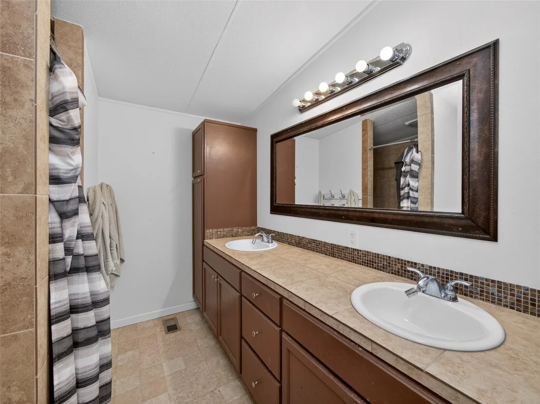 Photo of 243 Highline DR