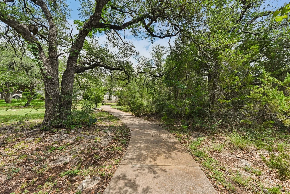 Photo of 1224 Fall Creek LOOP