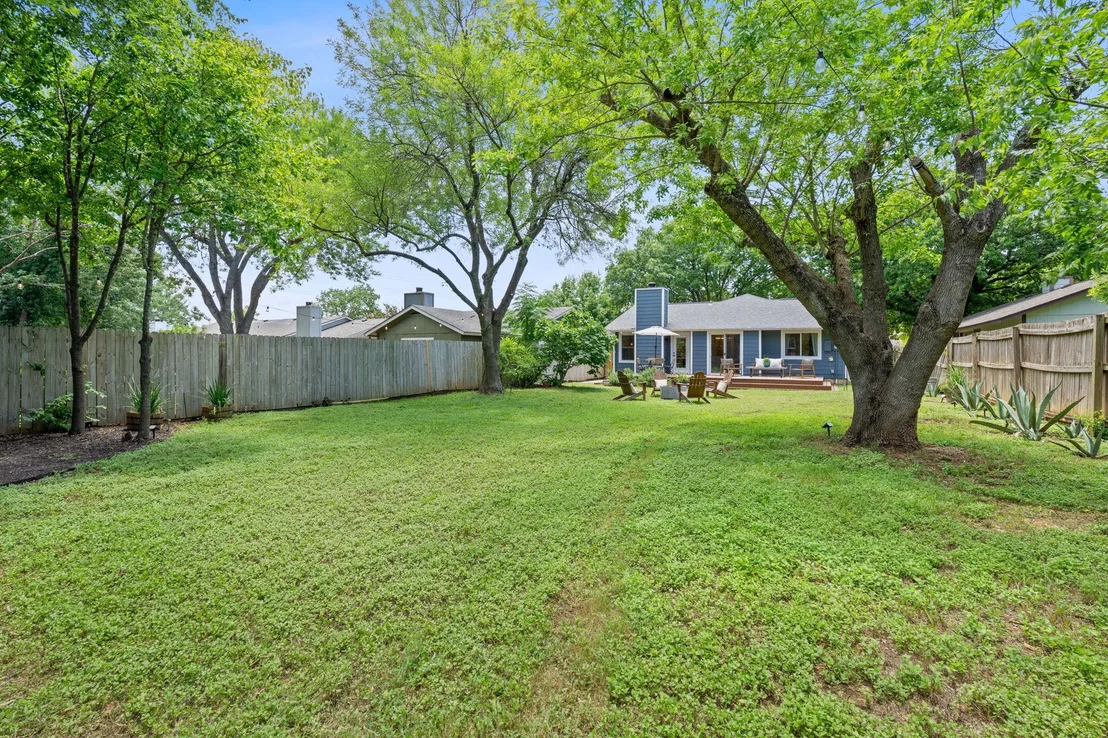Photo of 2661 Piping Rock TRL