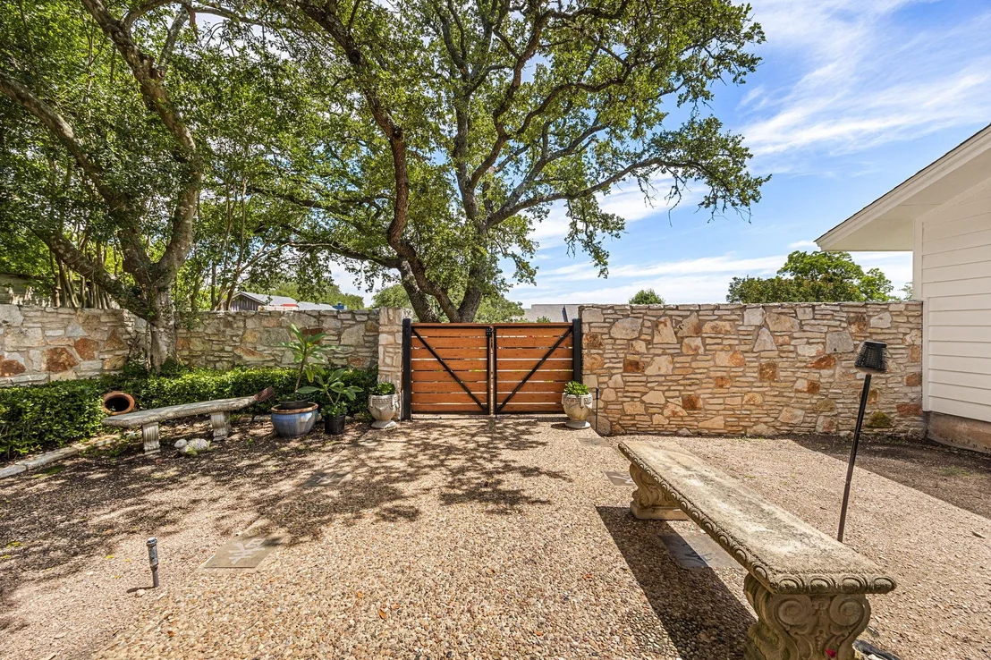 Photo of 5105 N Rim DR