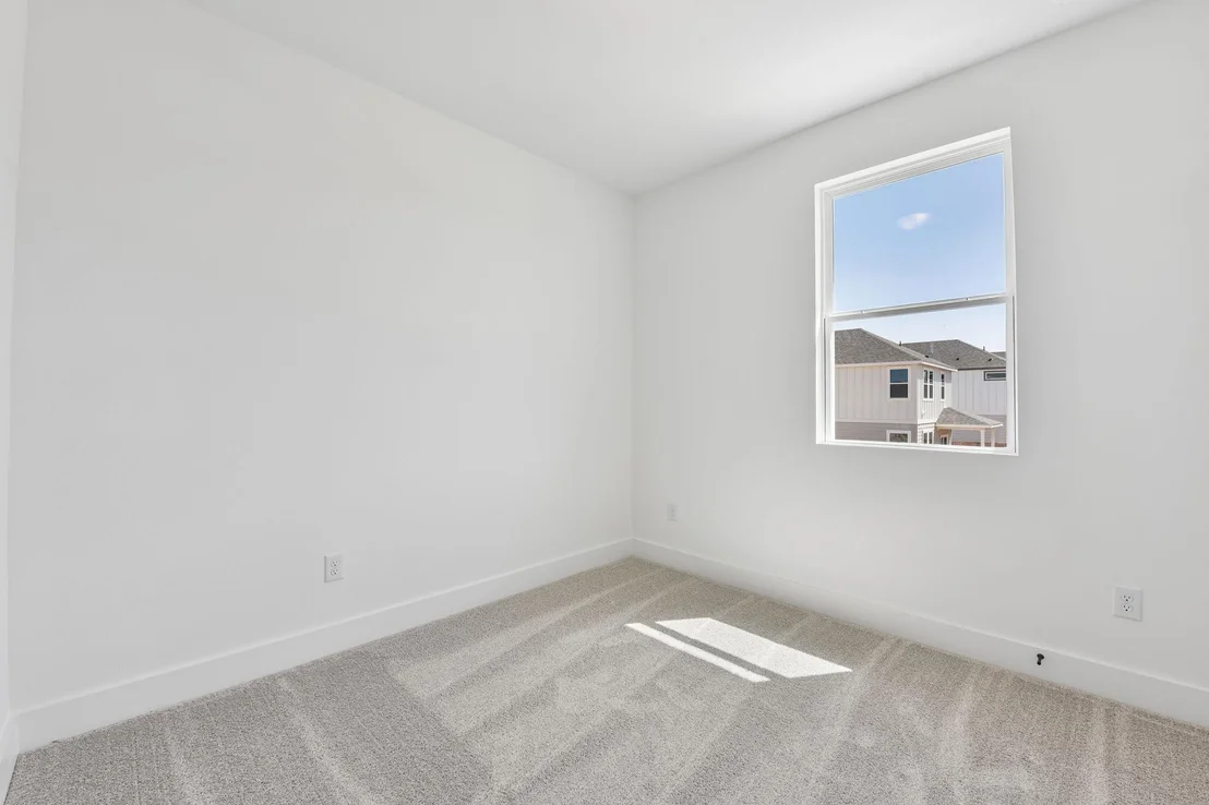 Photo of 149 Maverick Ave