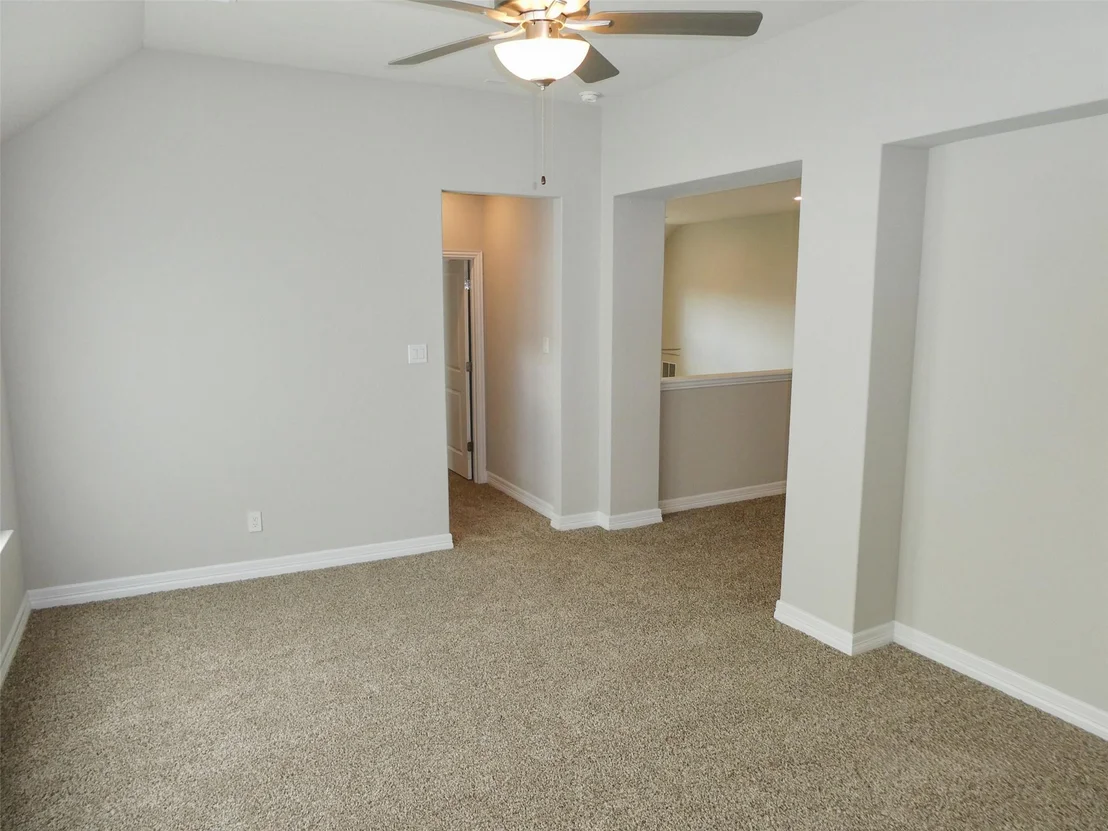 Photo of 1017 HIGHCREST