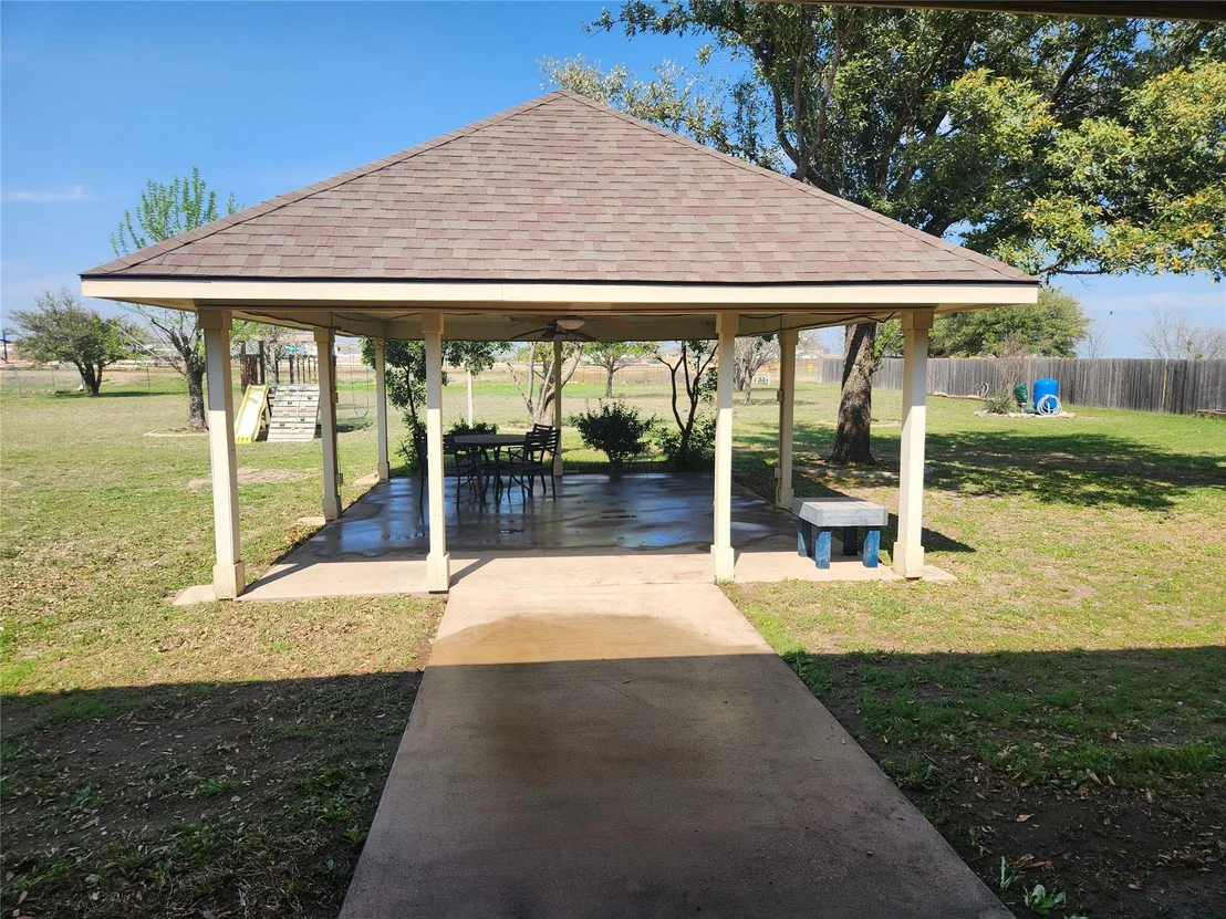 Photo of 58 Fairview DR