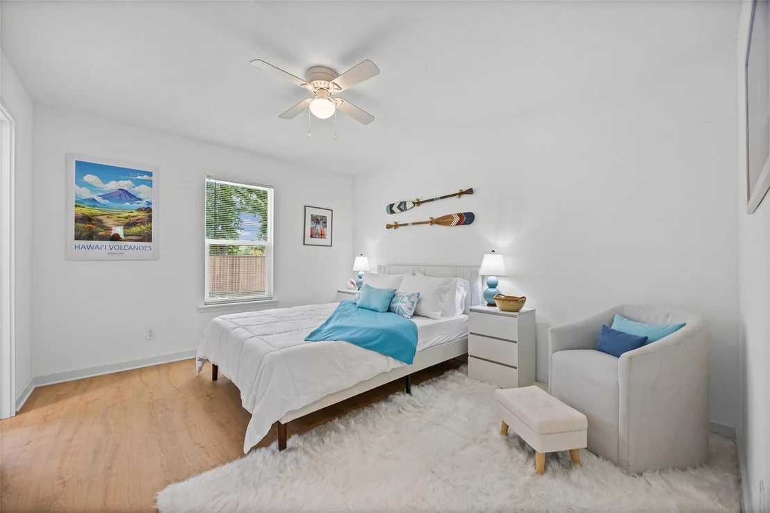 Photo of 5500 Stuart CIR