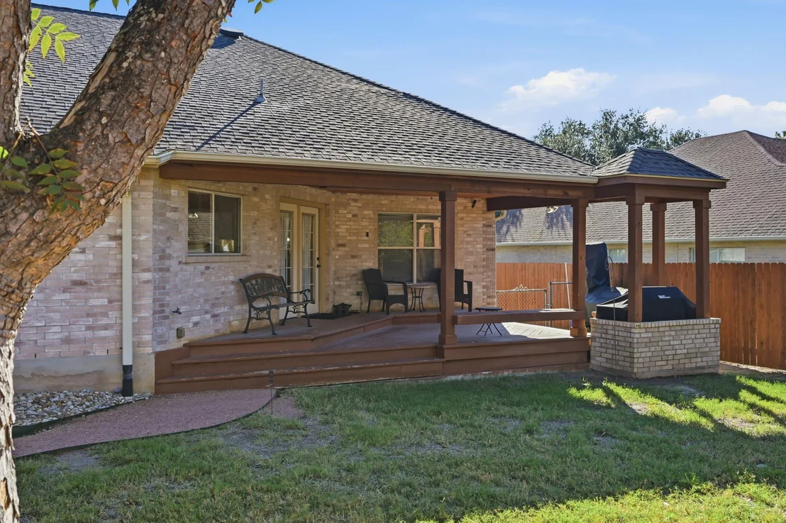 Photo of 903 E Olympic DR
