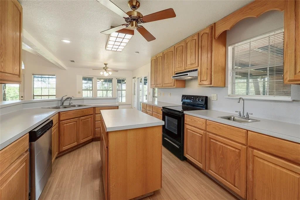 Photo of 235 Mesquite DR
