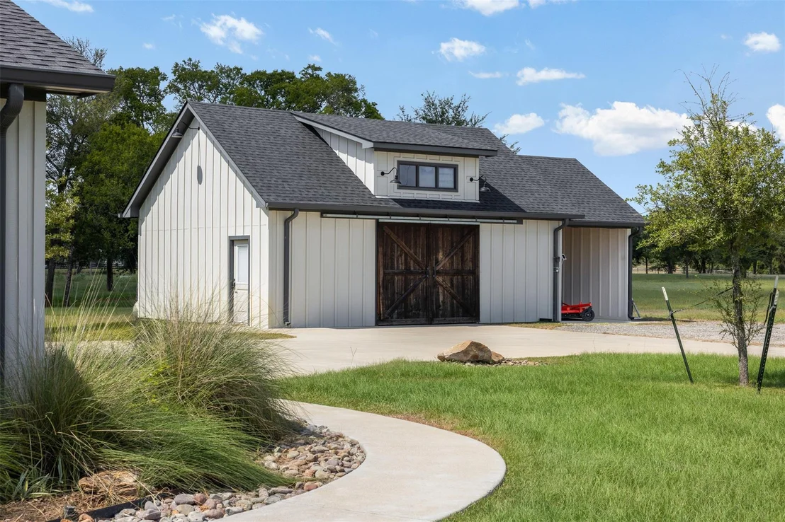 Photo of 1847 County Road 202