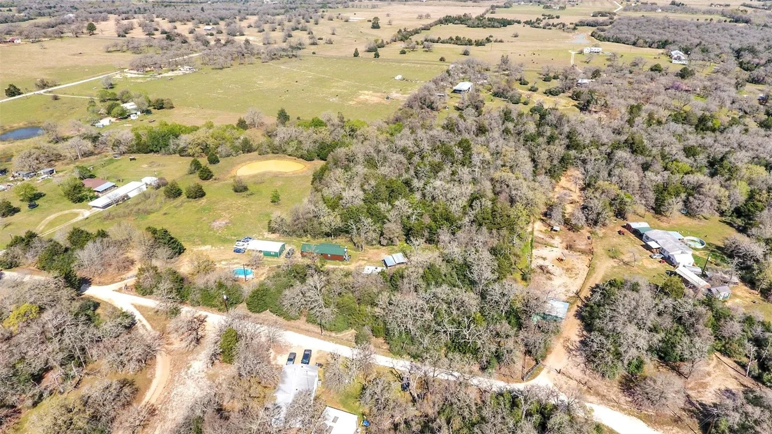 Photo of 1205 Private Road 7016 RD