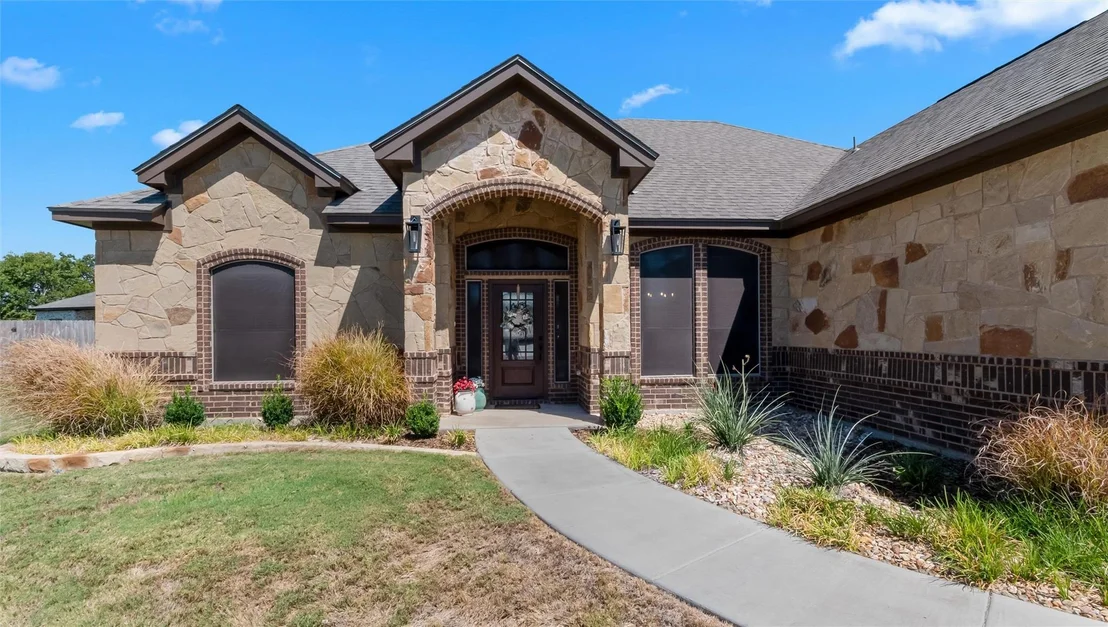 Photo of 812 Eagle Crest CV