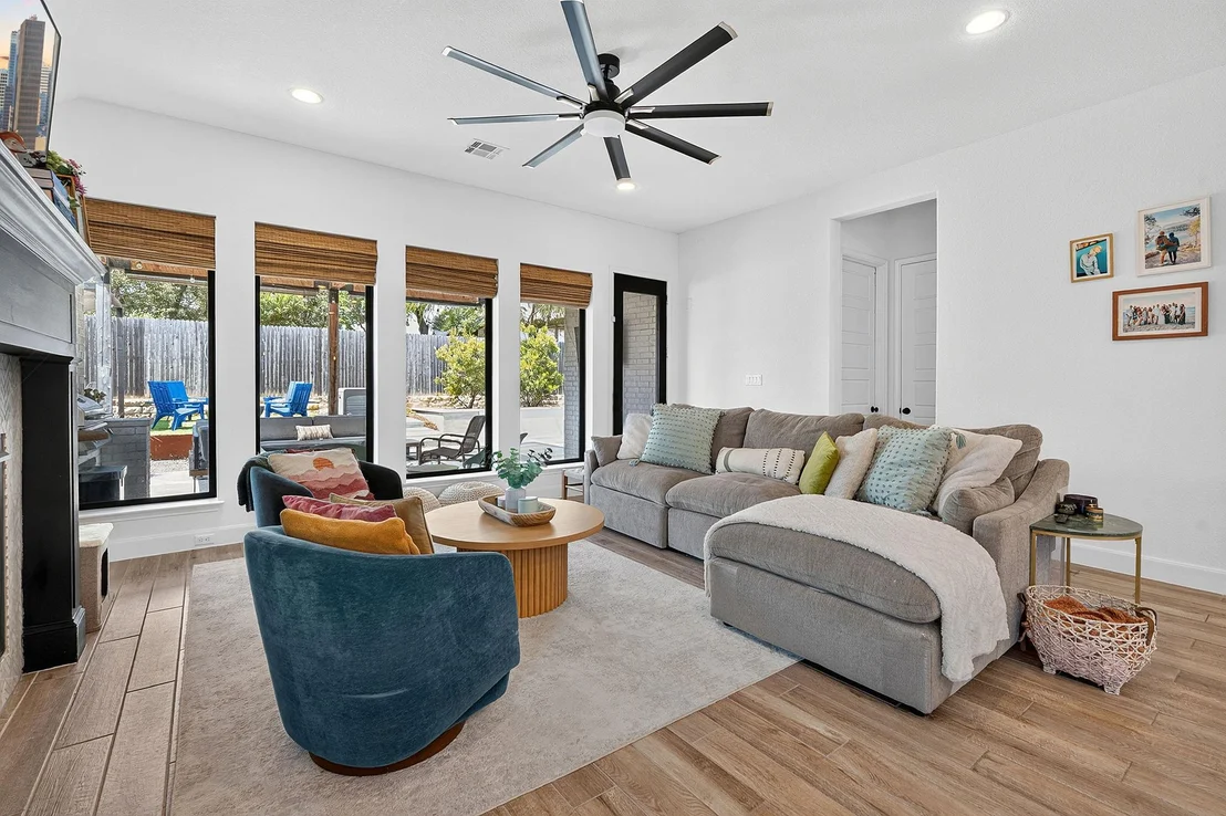 Photo of 301 Carpenter Hill DR