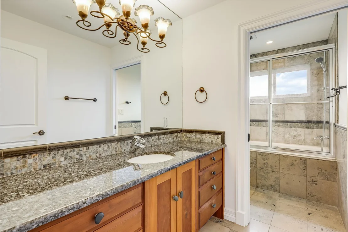 Photo of Unit 33 at 2800 Waymaker WAY