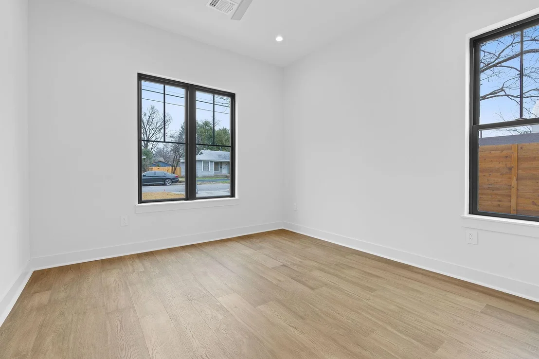 Photo of 1211 Cullen Ave