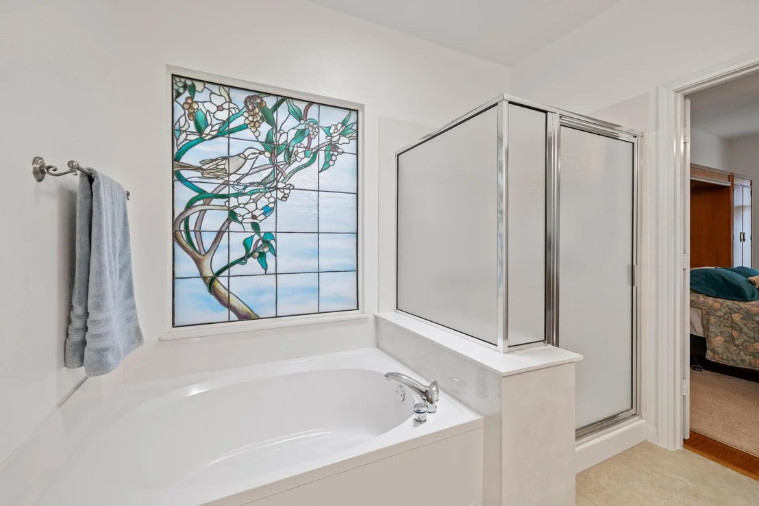 Photo of 302 Rosecliff DR