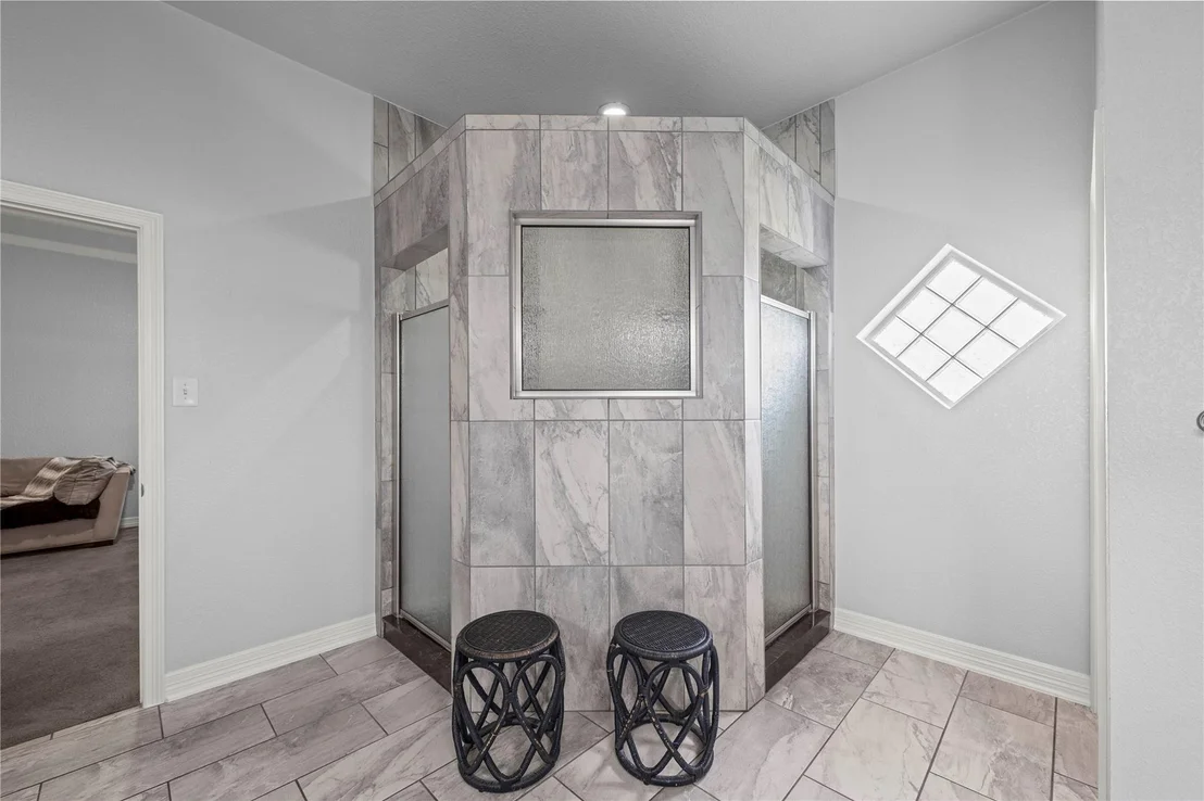 Photo of 4906 Deerwood LOOP