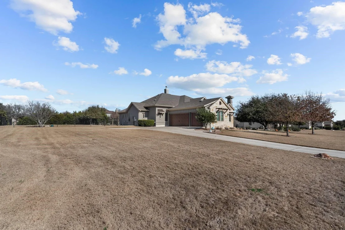 Photo of 3121 Vista Heights DR