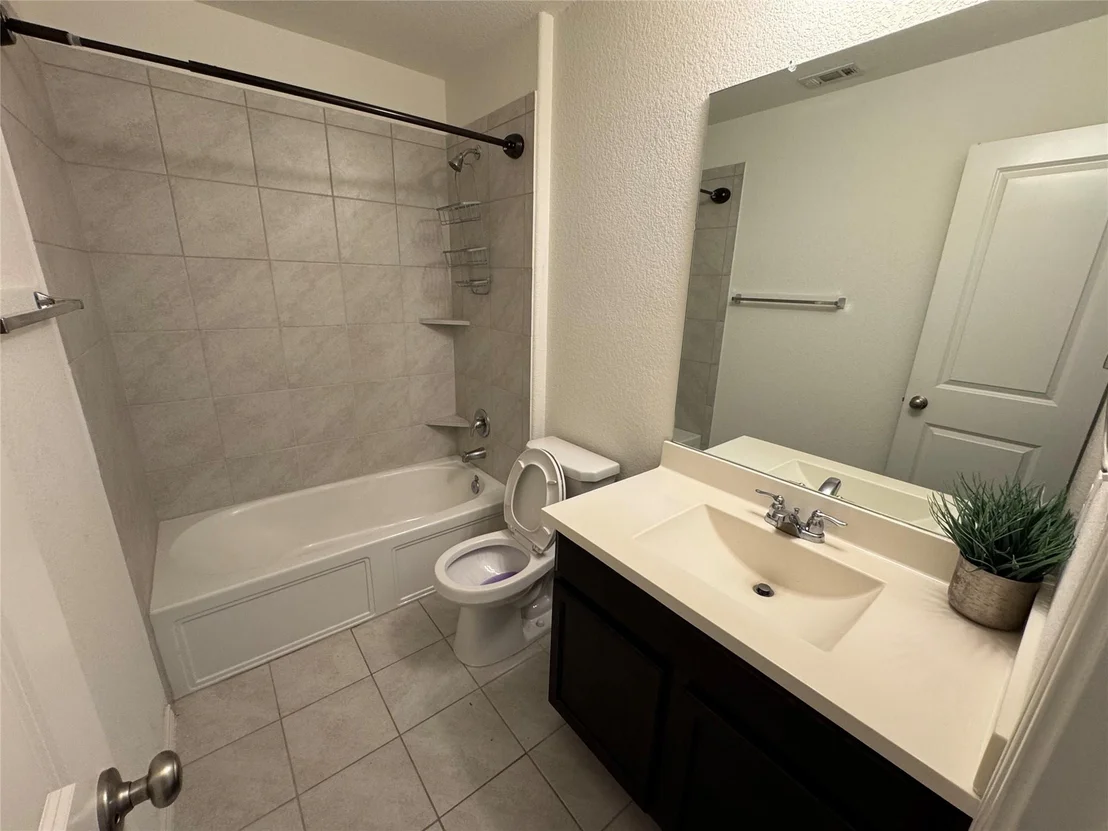 Photo of Unit 121 at 524 Circle WAY