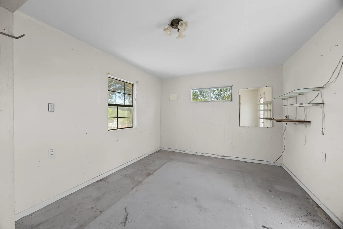 Photo of 1201 Green Acres