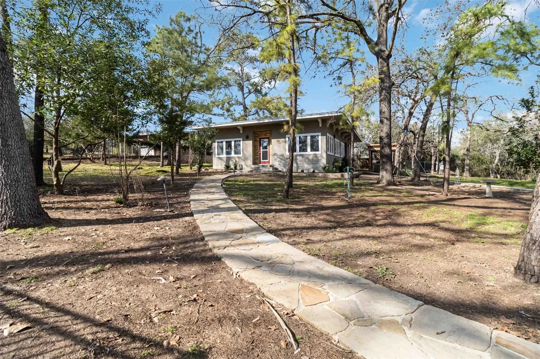 Photo of 172 William Higgins DR
