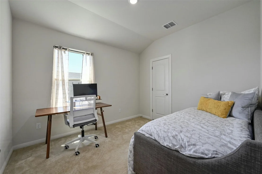 Photo of 468 Purple Heart DR