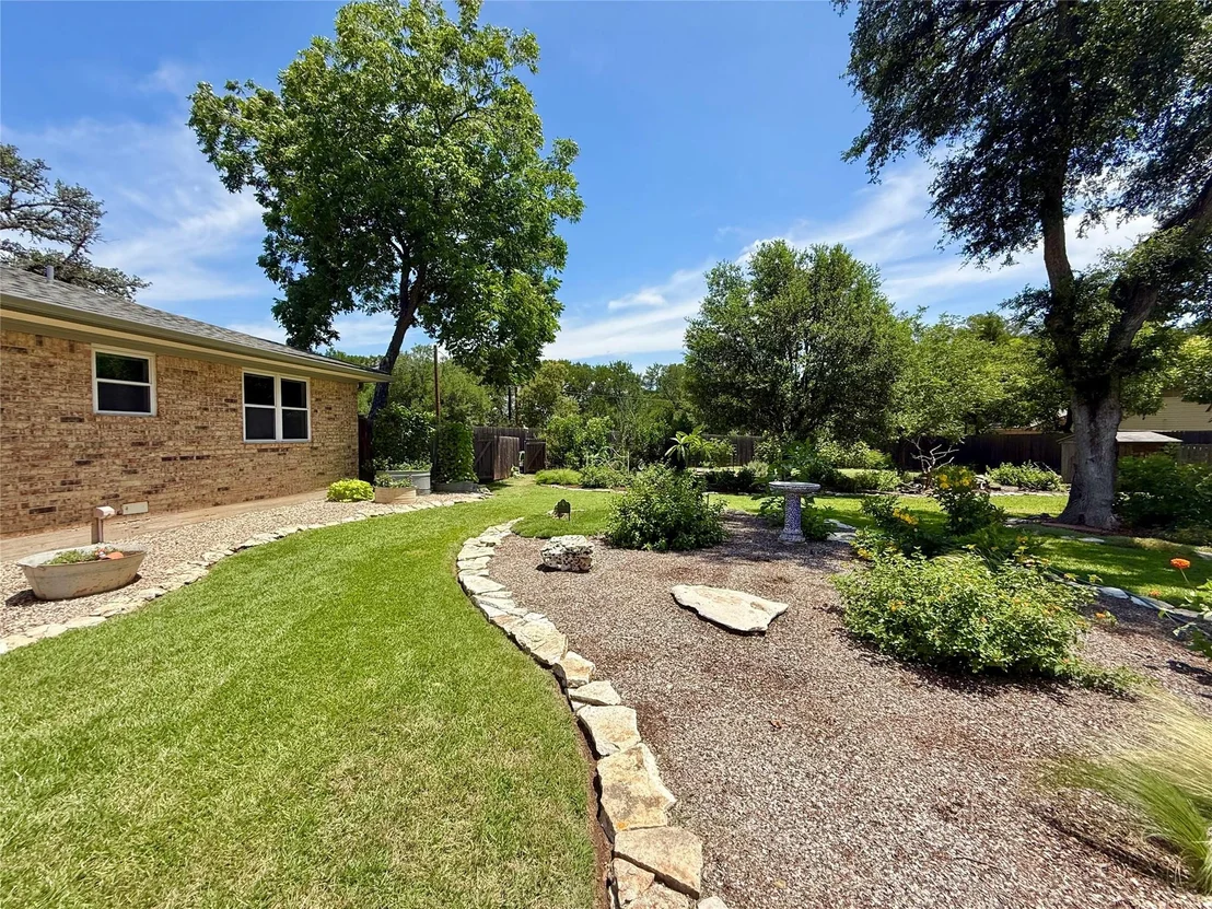 Photo of 11613 Sunset DR