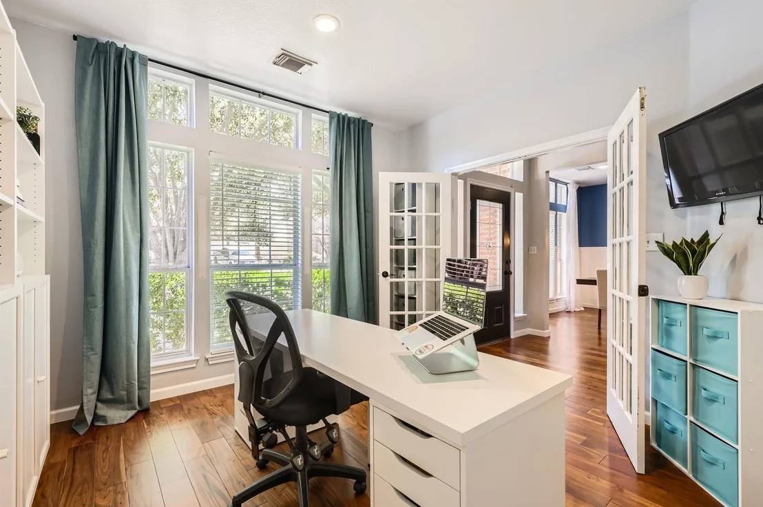 Photo of 4218 N Summercrest LOOP