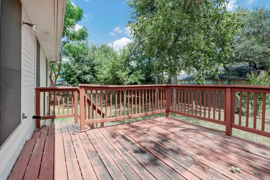 Photo of 304 Woodstone DR