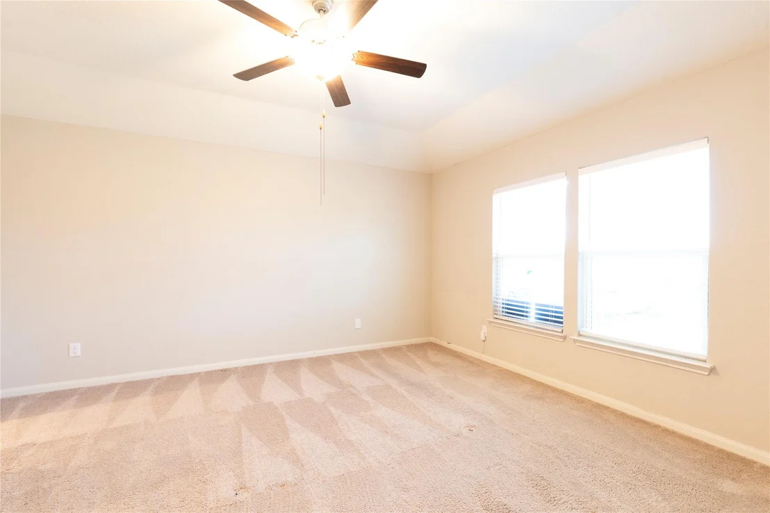 Photo of 1458 Violet LN