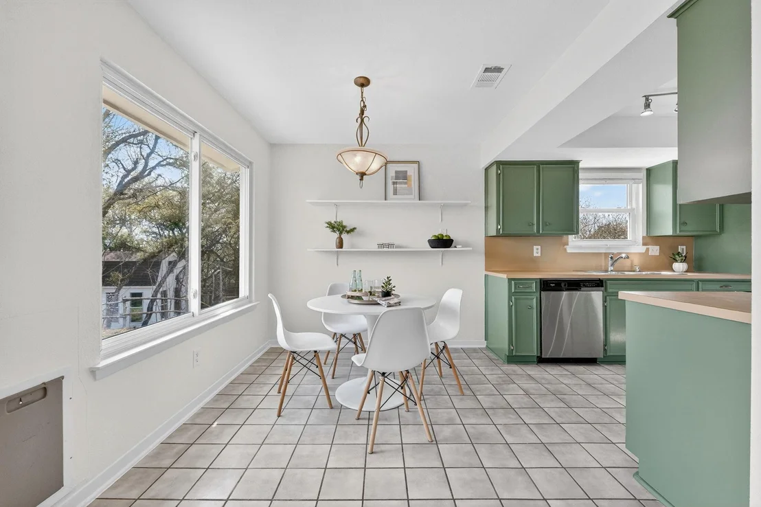 Photo of 8110 Pinto PATH