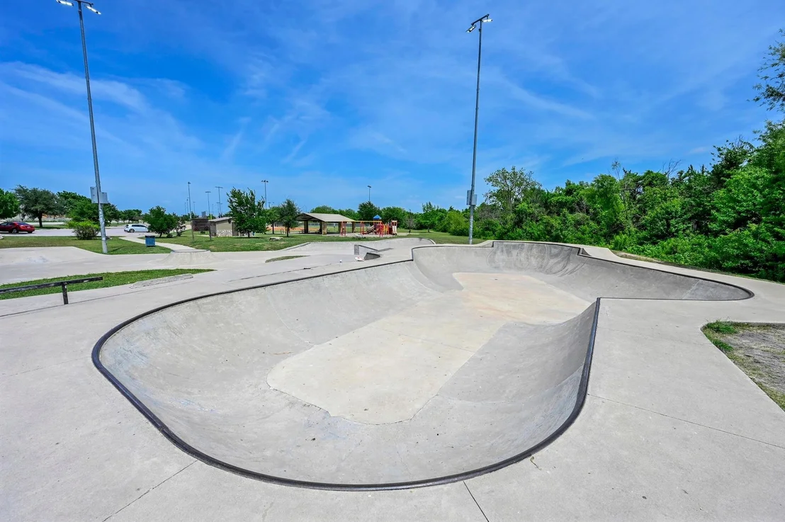 Photo of 1115 Henderson DR
