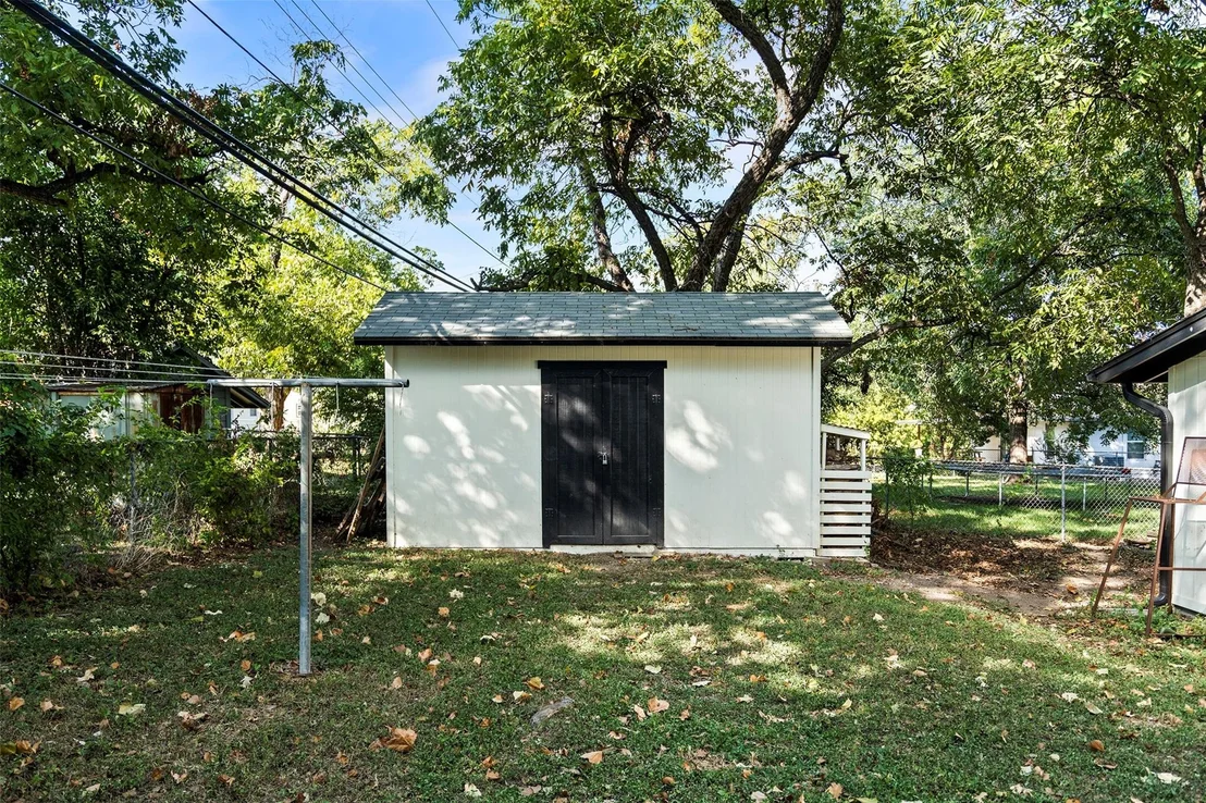 Photo of 8504 Contour DR