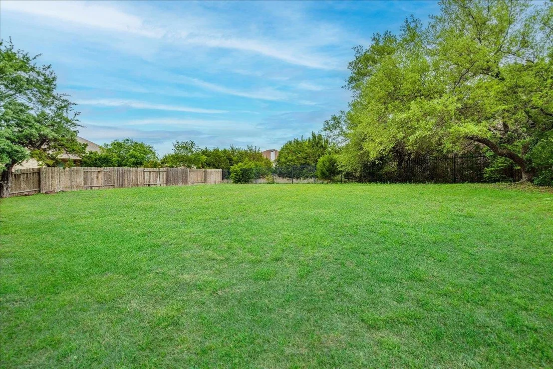 Photo of 406 Ledge Stone DR