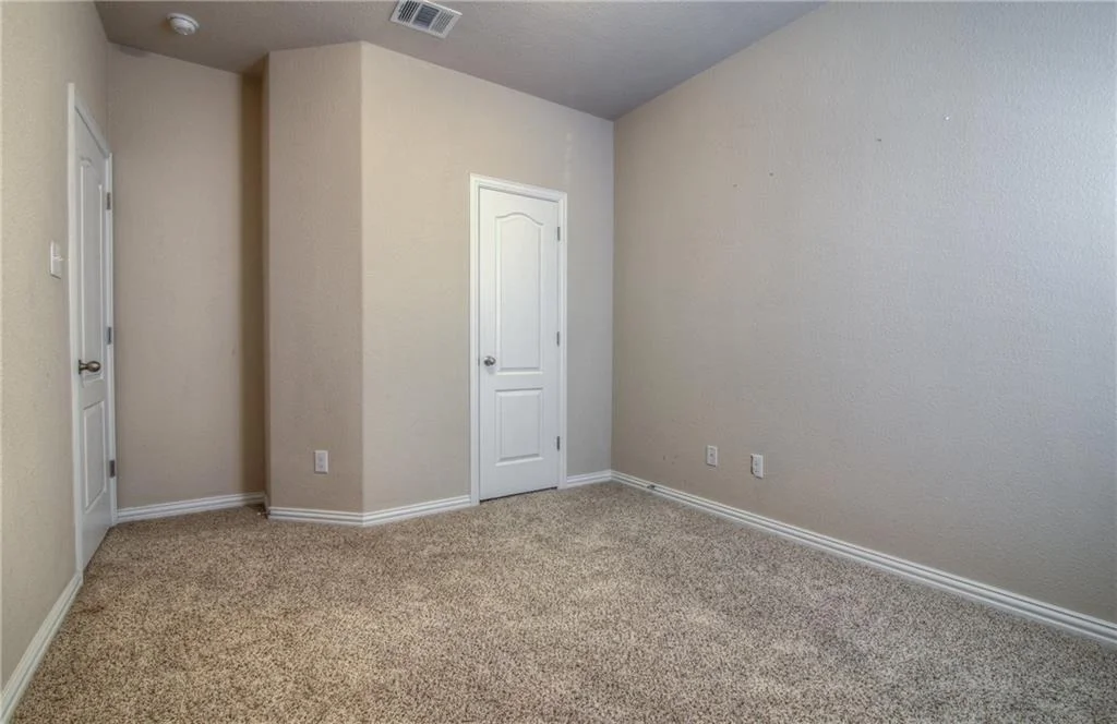Photo of 7702 Huddleston LN