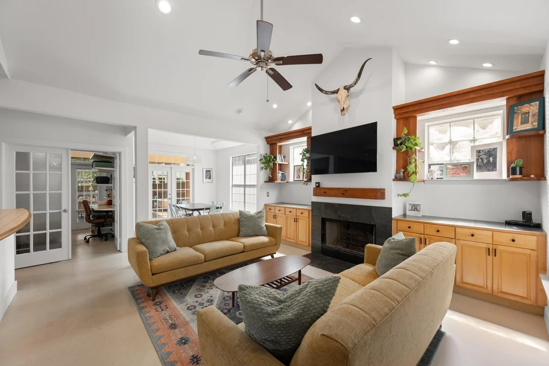 Photo of 302 Ben Howell DR