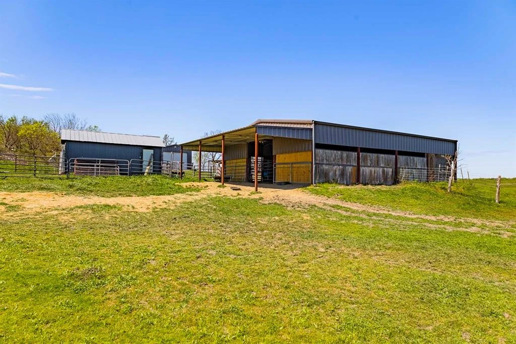Photo of 941 County Road 405