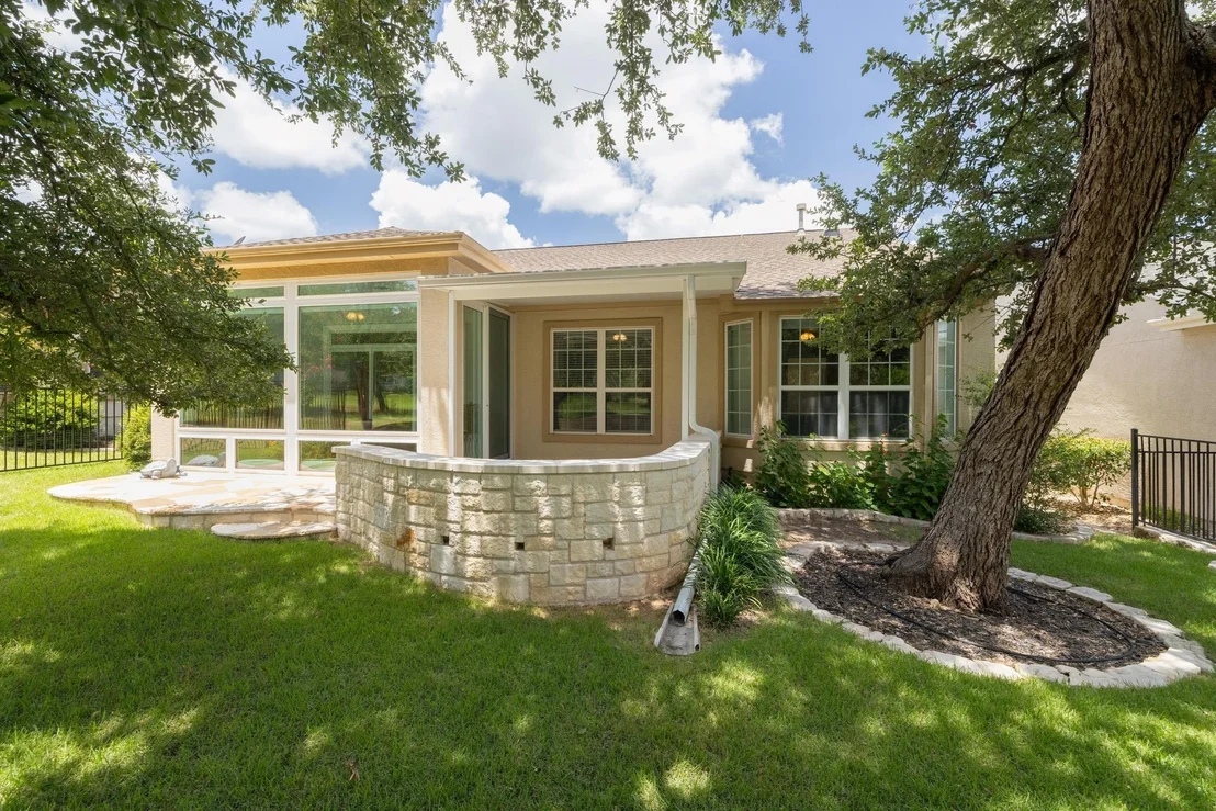 Photo of 302 Rosecliff DR
