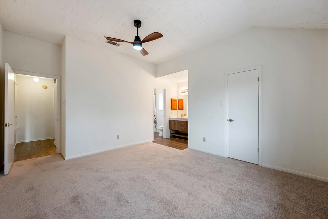 Photo of 712 Quail Run RD