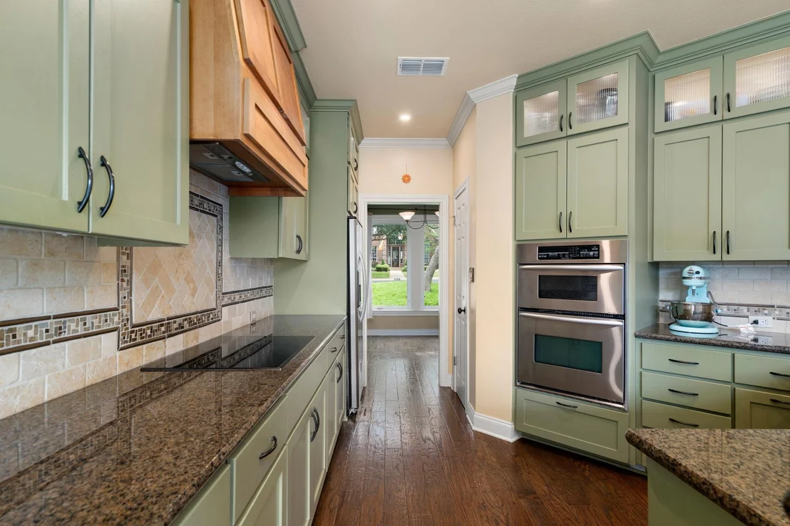 Photo of 2716 Bartons Bluff LN