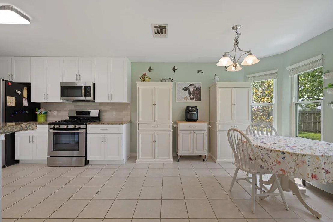 Photo of 206 Evergreen CIR