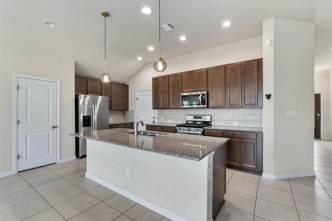 Photo of 463 Bridgestone WAY