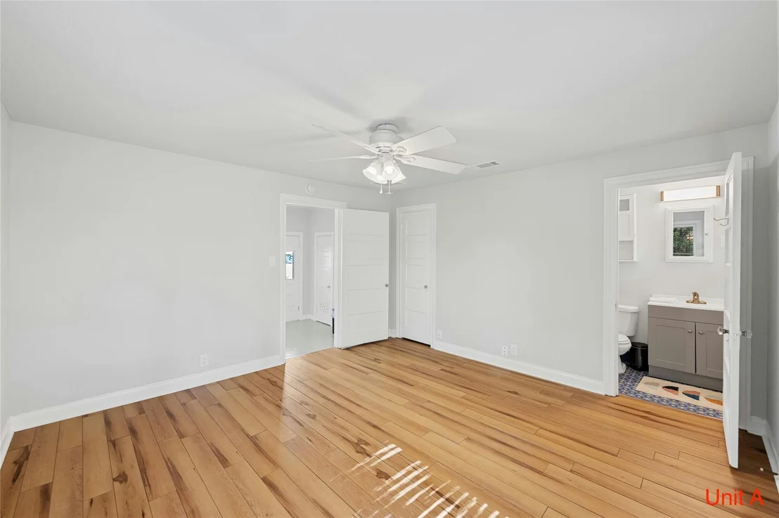 Photo of 2301 W 10th ST