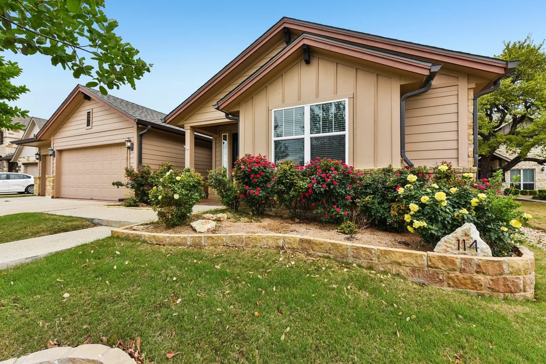 Photo of 114 Magona TRL