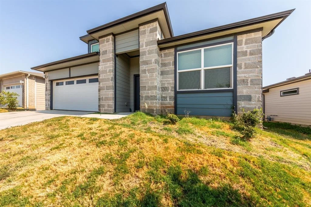 Photo of 3202 Egan DR