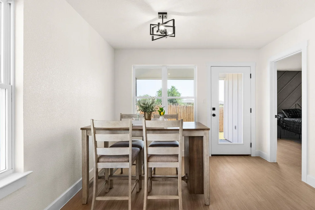 Photo of 2115 Blackhawk LOOP