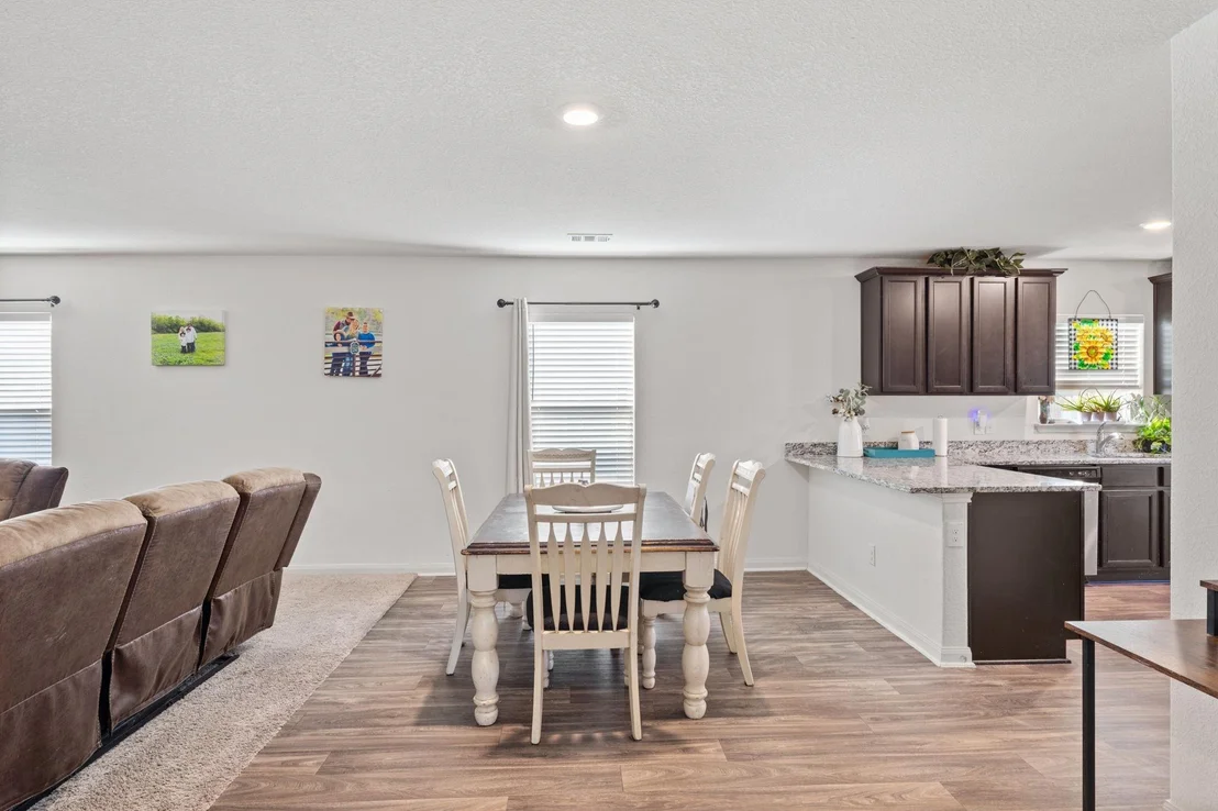Photo of 337 Crescent Park DR