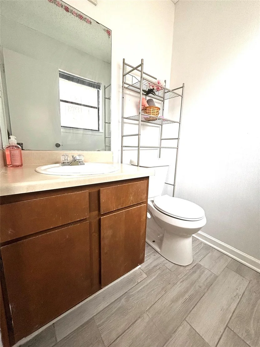 Photo of 2616 Hidden Valley DR