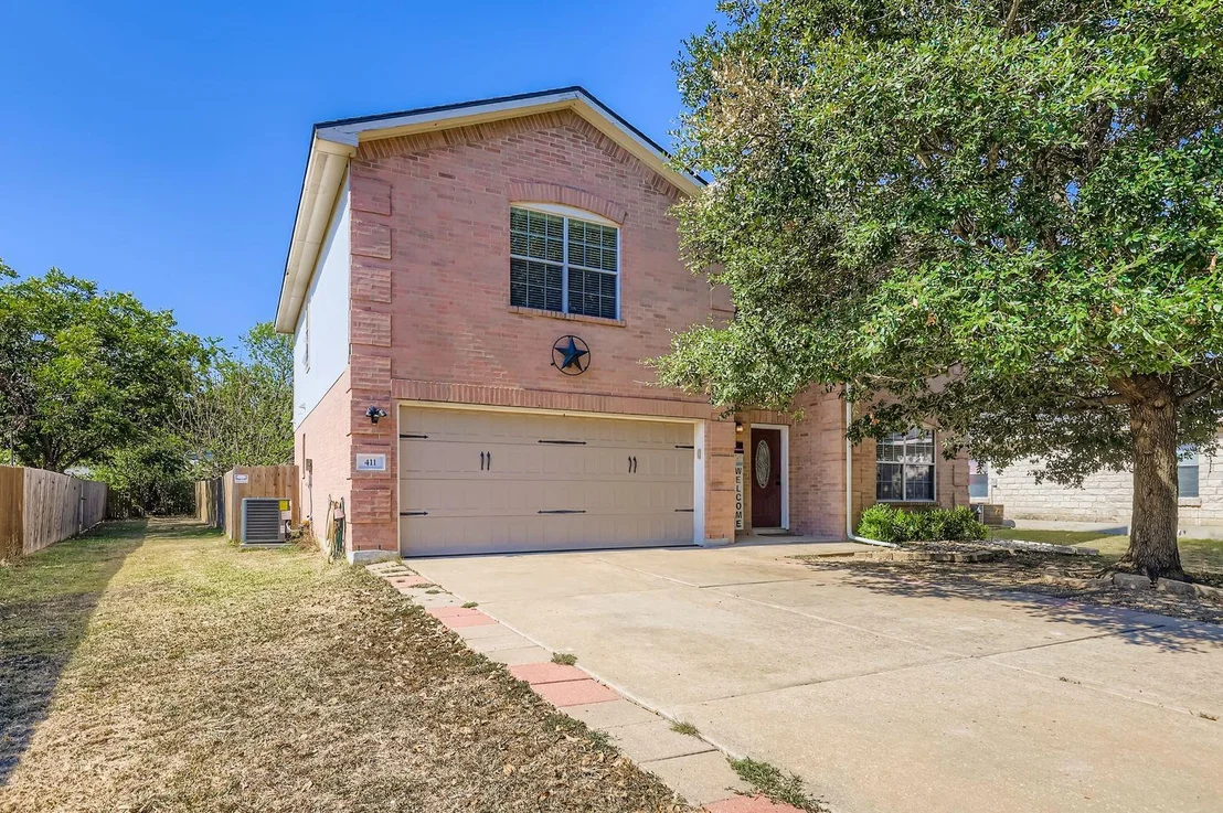 Photo of 411 Meadow Park DR