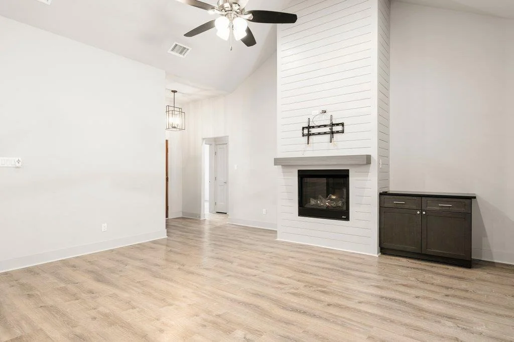 Photo of 411 Eagle LN
