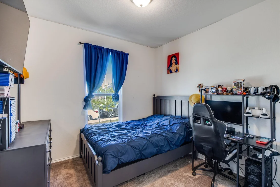 Photo of 211 Pitkin DR