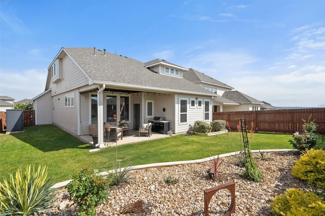 Photo of 1112 Bluewood BND